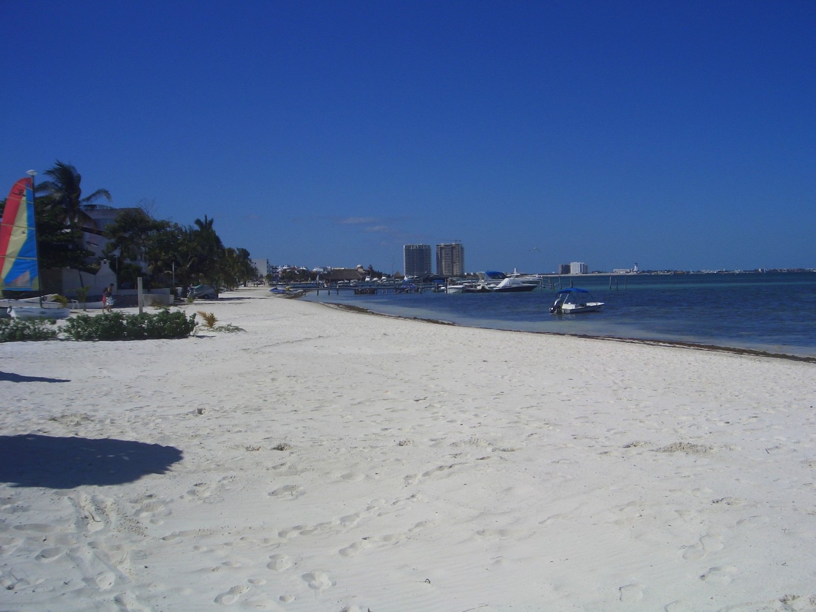 Vista de Playa Juventud Cancún